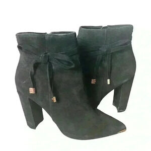 Ted Baker Qatena Suede Bow  Detail Ankle Boots In Classic Black Size 9.5